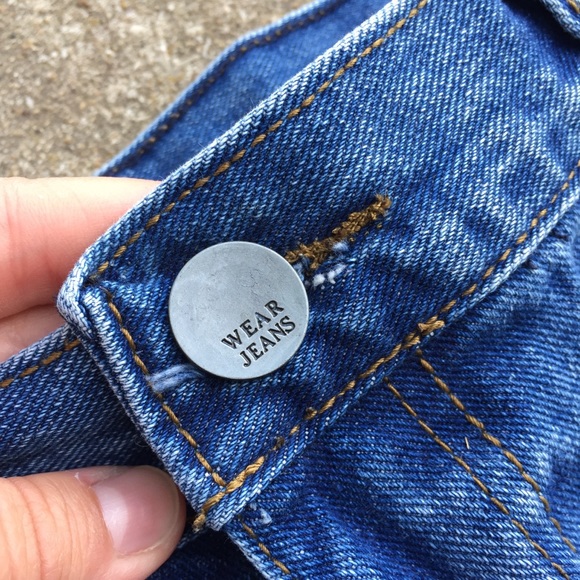 Distressed Jean Shorts! - Picture 4 of 9